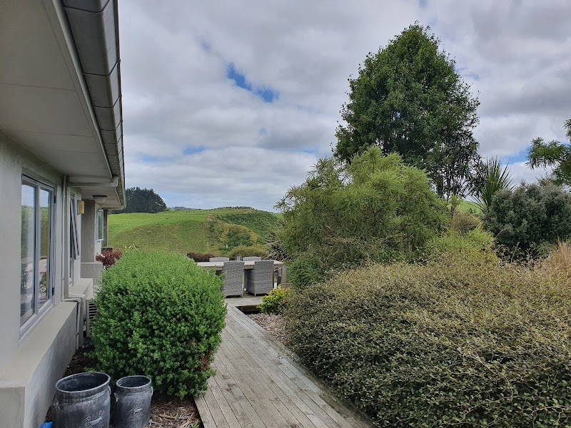 Above the River Karapiro Bed & Breakfast - Above the River Karapiro Bed & Breakfast 54 Kentucky Road, Karapiro 3494, New Zealand