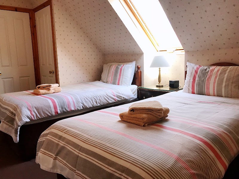 Acer Lodge Guest House - Acer Lodge Guest House 425 Queensferry Rd, Edinburgh EH4 7NB, UK