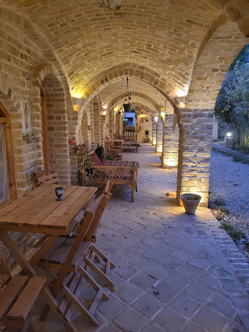 Ilkhani Amir ecotourism residence - Ilkhani Amir ecotourism residence, CQJX+J6X, Soltaniyeh, Zanjan Province, Iran