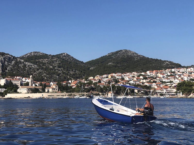 Arta Private Boat Tours Hvar – Blue & Green Caves, Red Rocks, Vis & Pakleni Islands - Arta Private Boat Tours Hvar – Blue & Green Caves, Red Rocks, Vis & Pakleni Islands Domovinskog rata 37, 21450, Hvar, Croatia