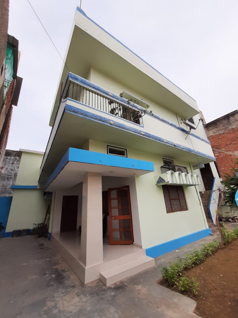Neehan Homestay - Neehan Homestay Deen Dayal Nagar, B 26/24- 23 (H, Colony, Padampuri, Durgakund, Khojwan, Bhelupur, Varanasi, Uttar Pradesh 221005, India