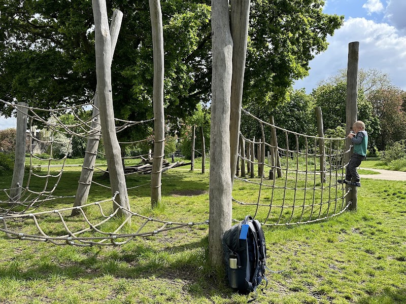 Gloucester Gate Playground - Gloucester Gate Playground, Regent's Park Terrace, London NW1 4RY, UK