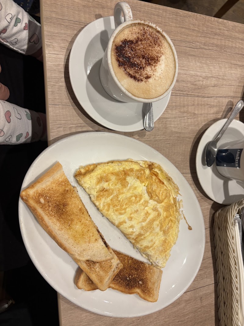 Mimos Cafe Bar - Mimos Cafe Bar 19 London St, Tyburnia, London W2 1HL, UK