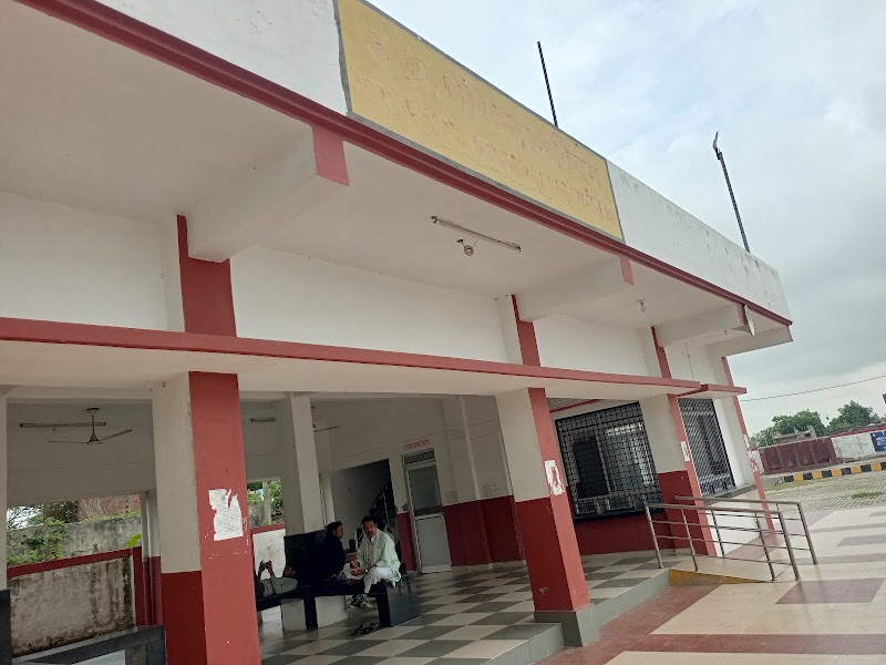 Ramnagar Bus stand - Ramnagar Bus stand, 39QX+QRH, Ramnagar, Burhwal, Uttar Pradesh 225205, India