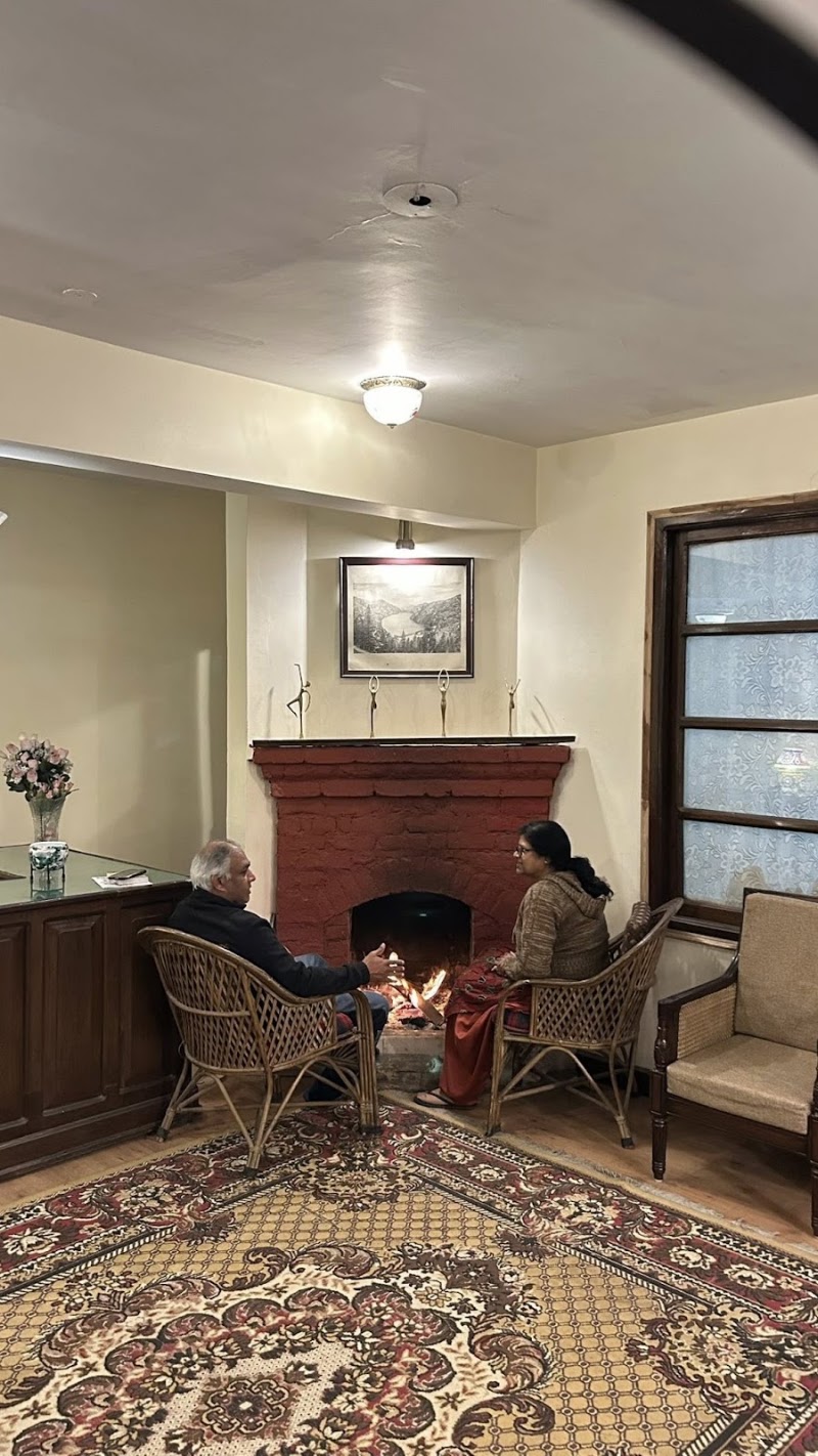 Lloyd’s Vintage Home - Lloyd’s Vintage Home, Kailash View estate, Bhowali, Sukha, Uttarakhand 263132, India