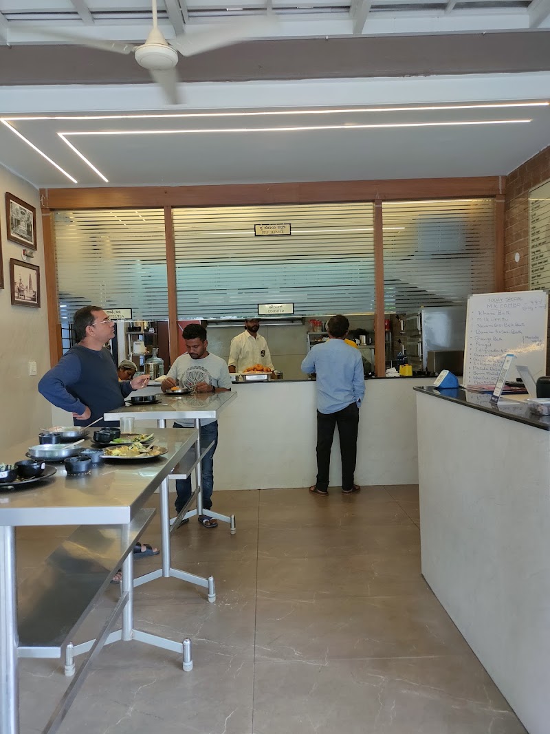 MYSURU KITCHEN - MYSURU KITCHEN 61, Gokulam Main Rd, 3rd Block, Jayalakshmipuram, Mysuru, Karnataka 570012, India