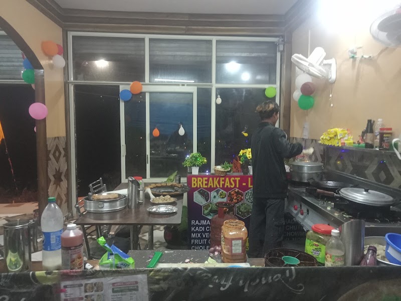 SunRise Guest House (हिमाचली धाम & Fast food) - SunRise Guest House (हिमाचली धाम & Fast food), Kairtoo, Kandaghat-Chail-Kufri Rd, Kandaghat, Himachal Pradesh 173215, India