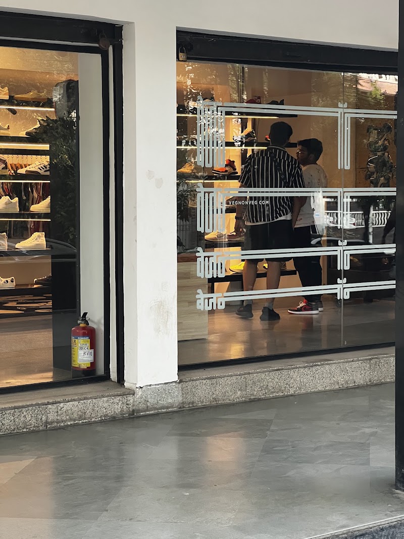 VegNonVeg - VegNonVeg B 6/19, Commercial Complex, Opp, Safdarjung Enclave, Block B6, Deer Park, Safdarjung Enclave, New Delhi, Delhi 110029, India