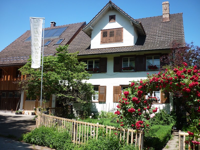 Strohhotel - Schlafen im Stroh