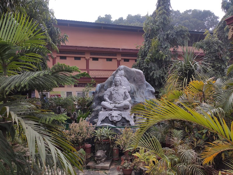 Parmarth Niketan Ashram - Parmarth Niketan Ashram Main Market Road, near Ram Jhula, Swarg Ashram, Rishikesh, Uttarakhand 249304, India