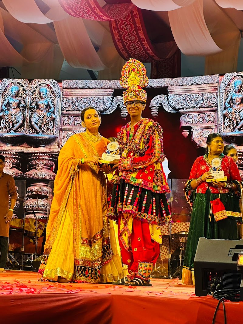 Shree Radhe Garba Group - Shree Radhe Garba Group, 2nd Floor, Adarsh Bhavan, Shree Mata Vaishnodevi Dharmarth Hospital, Bhatar Rd, near Uma Bhawan, Bhatar, Athwa, Surat, Gujarat 395007, India