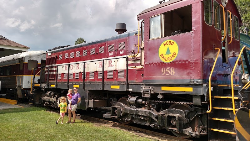 Granite State Railway - Granite State Railway 64 Railroad St, Lincoln, NH 03251, USA