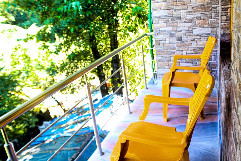 Backpackers Headquarter Manali - Backpackers Headquarter Manali Manu Temple Rd, behind Government School, Old Manali, Manali, Himachal Pradesh 175131, India