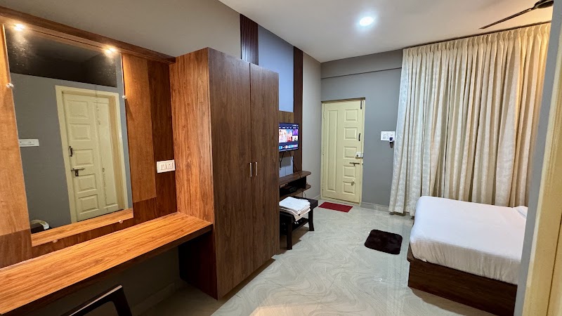 Ratna Residency Boarding & Lodging - Ratna Residency Boarding & Lodging Ratna Residency, Karavali junction, Udupi - Malpe Rd, opp. Red stone Enclave Apartment, behind Deepti hardware, Udupi, Karnataka 576103, India