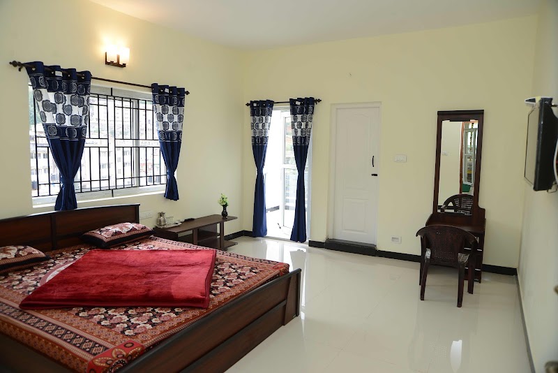 Modern Villa - Modern Villa near Bank of India Holiday Home, Davisdale, Bombay Castle, Ooty, Tamil Nadu 643001, India