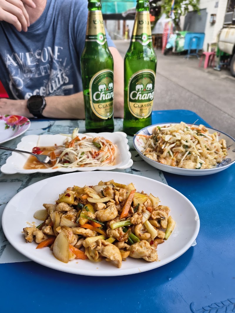 Jeng Noodle Thai Food & Vegetarian - Jeng Noodle Thai Food & Vegetarian 30 Soi Samsen 4, Khwaeng Ban Phan Thom, Khet Phra Nakhon, Krung Thep Maha Nakhon 10200, Thailand
