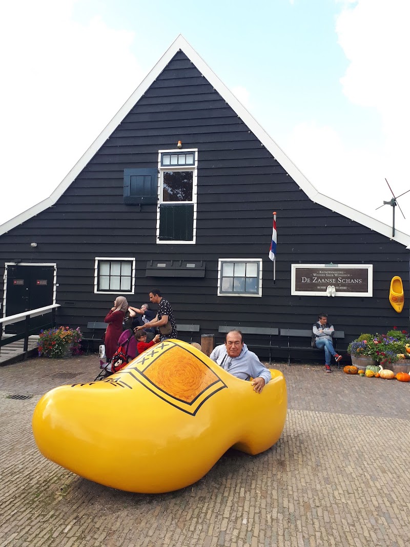Wooden Shoe Workshop of Zaanse Schans - Wooden Shoe Workshop of Zaanse Schans, Kraaienest 4, 1509 AZ Zaandam, Netherlands