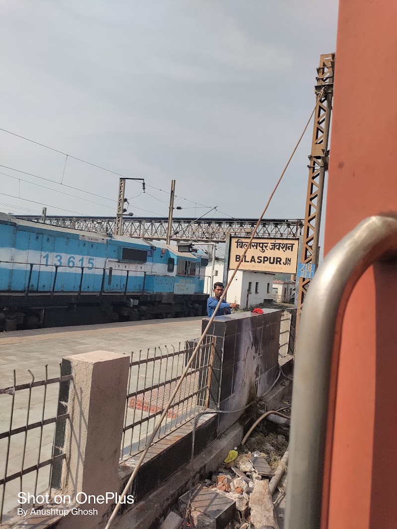 Bilaspur Junction Platform No.6 - Bilaspur Junction Platform No.6, 3549+QGC, junction, Tarbahar Chowk, Bilaspur, Chhattisgarh 495004, India
