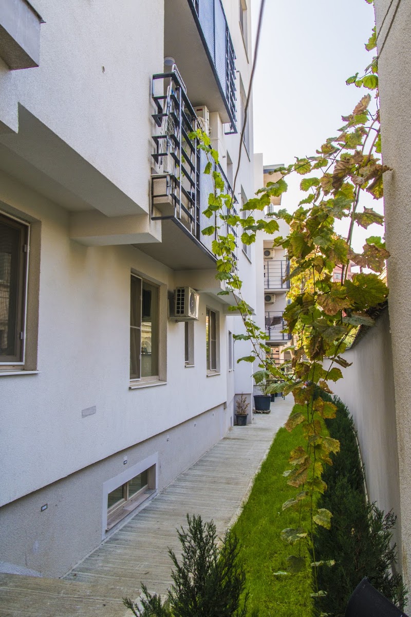 AT Central Apartments - AT Central Apartments, Strada Anton Pann 19A, 030795 București, Romania
