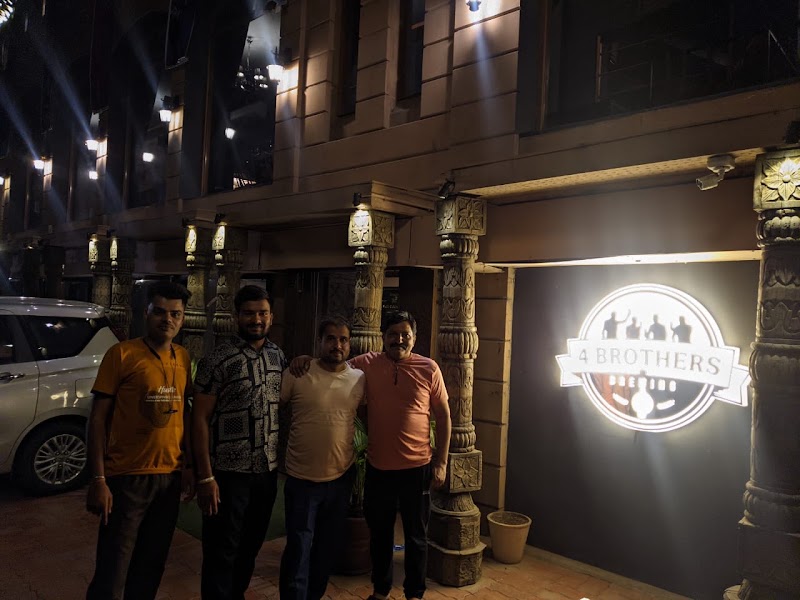 Four Brothers Brewing - Restrobar | Club | Microbrewery - Four Brothers Brewing - Restrobar | Club | Microbrewery Four Brothers, Brewing - Restrobar & Club, Umed Bhawan Palace Rd, near Circuit House, Rai Ka Bagh, Jodhpur, Rajasthan 342001, India