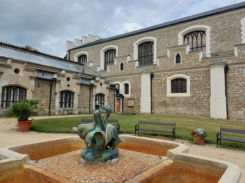Ales South Bohemian Gallery - Ales South Bohemian Gallery, Hluboká nad Vltavou 144, 373 41 Hluboká nad Vltavou, Czechia