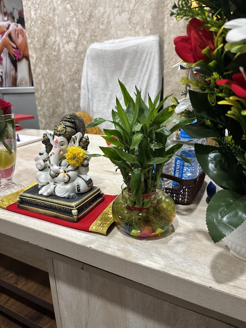 Meraki Spa - Meraki SPA, Bazar Road, near Maina restaurant, beside SBI ATM, Changurabhata, Raipur, Chhattisgarh 492013, India