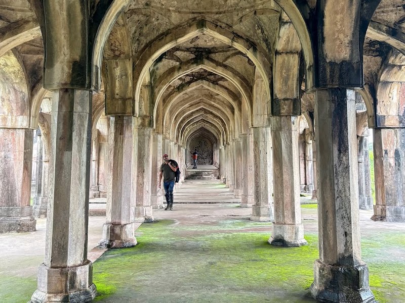 Hindola Mahal - Hindola Mahal, 994V+P5F, Sulibardi, Madhya Pradesh 454010, India