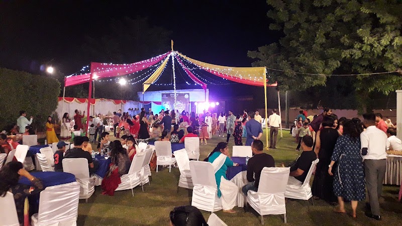 COUNTRY CLUB HOSPITALITY & HOLIDAYS LTD