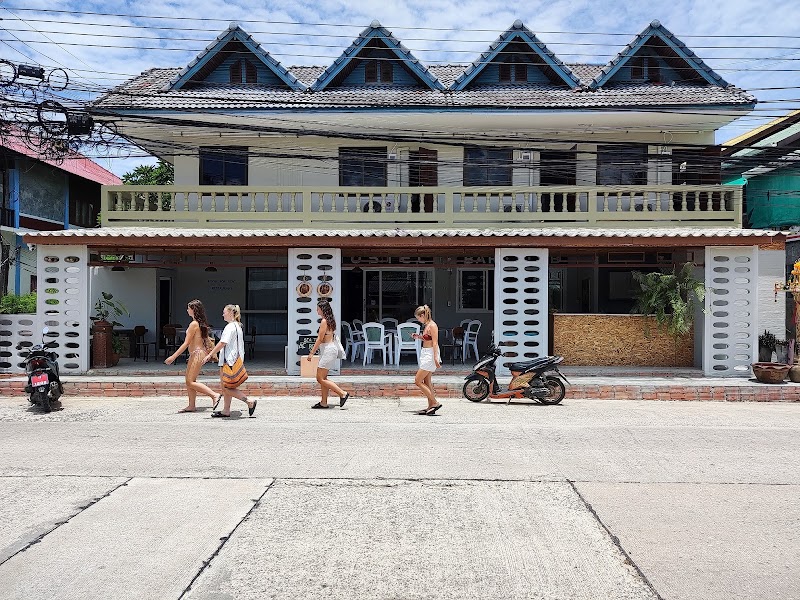 Sea Tong Hostel