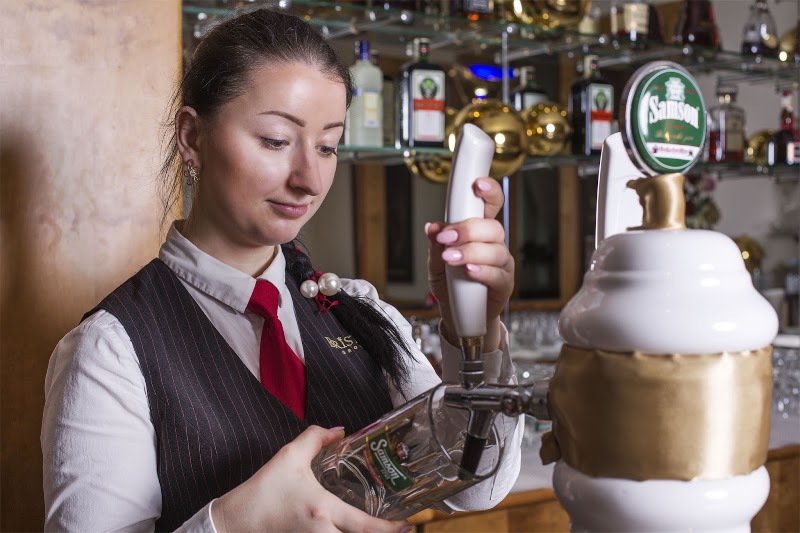 Hotel Royal Villa - Hotel Royal Villa, Zámecký vrch 766/30, 360 01 Karlovy Vary-Karlovy Vary 1, Czechia