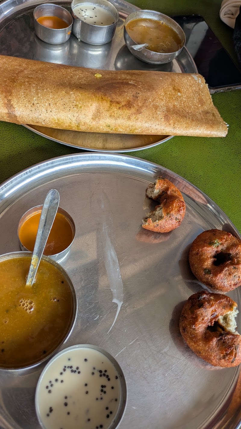 Dakshin Jn - Dakshin Jn, 57FW+J4V, Maharaja Chowk, Muktanagar, Vivekanand Nagar, Durg, Chhattisgarh 491001, India