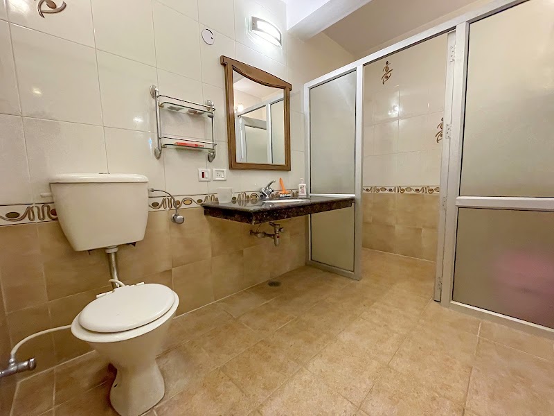 The Willow Way - The Willow Way, Sherwood Barapathar Road, Emily Cottage Compound, Ayarpatta, Nainital, Uttarakhand 263001, India