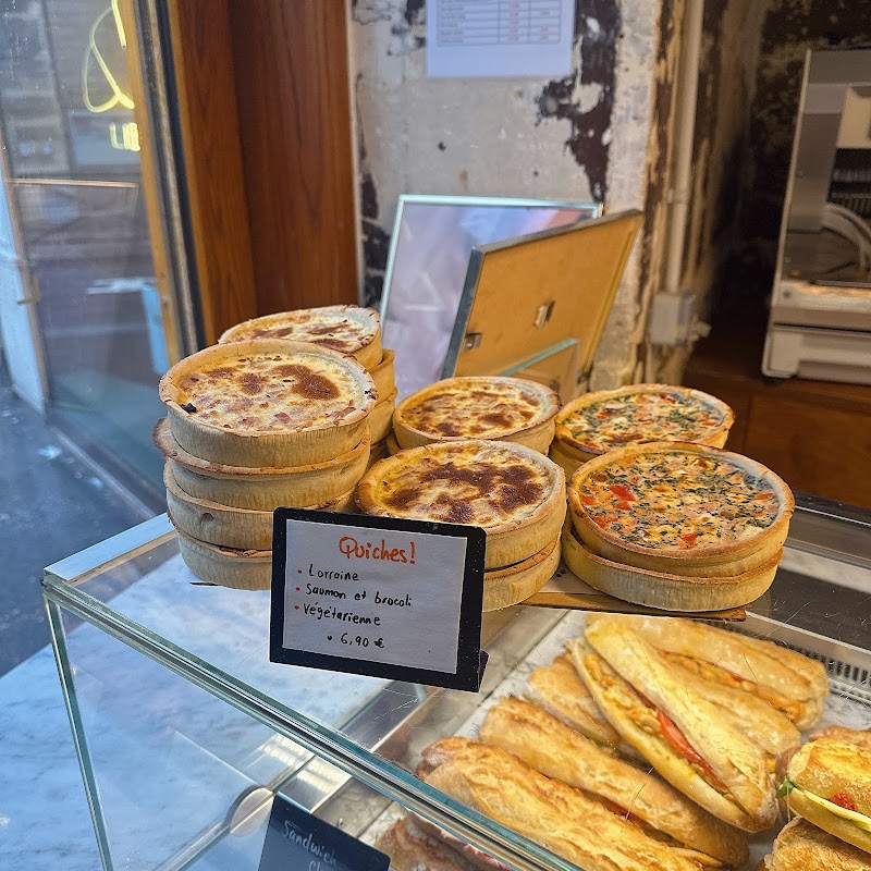 Boulangerie LIBERTÉ - Boulangerie LIBERTÉ 40 Rue Saint-André des Arts, 75006 Paris, France