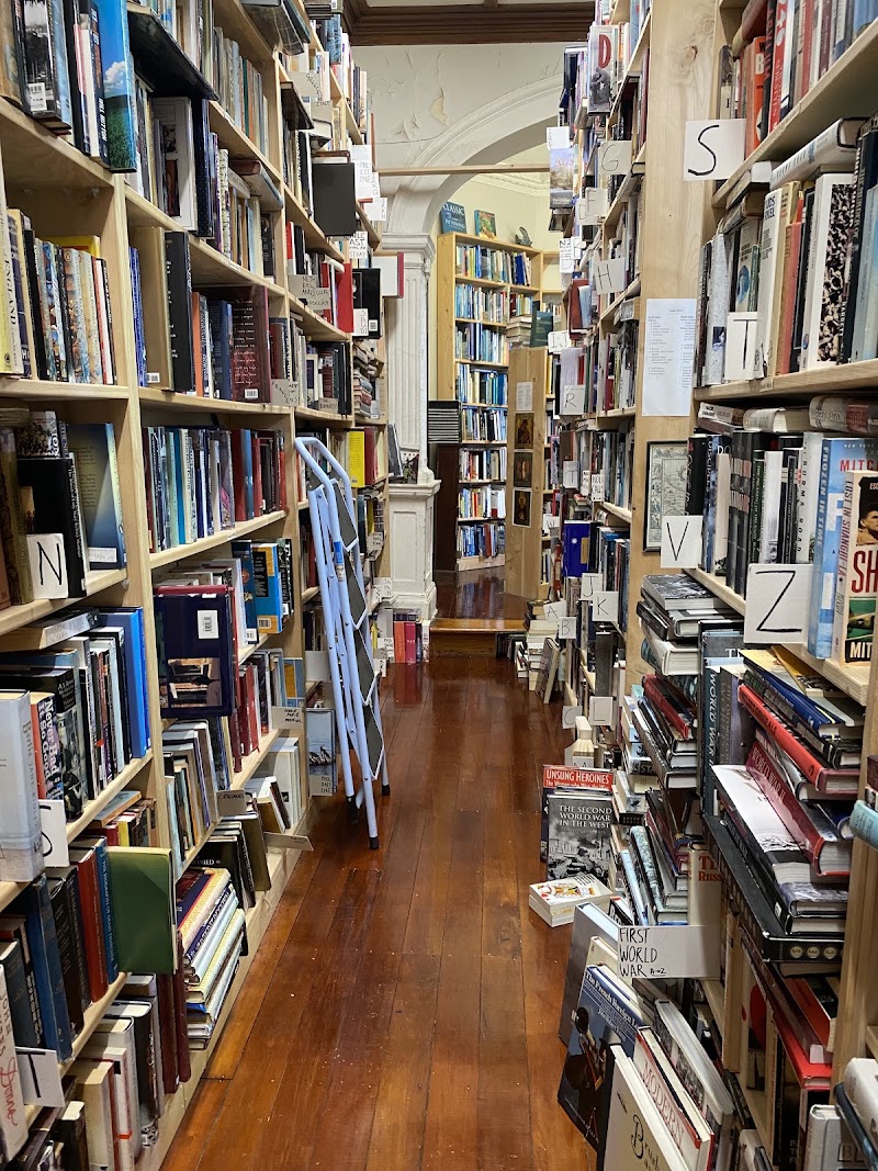 Hard To Find Books - Hard To Find Books 4 Glenside Crescent, Eden Terrace, Auckland 1010, New Zealand