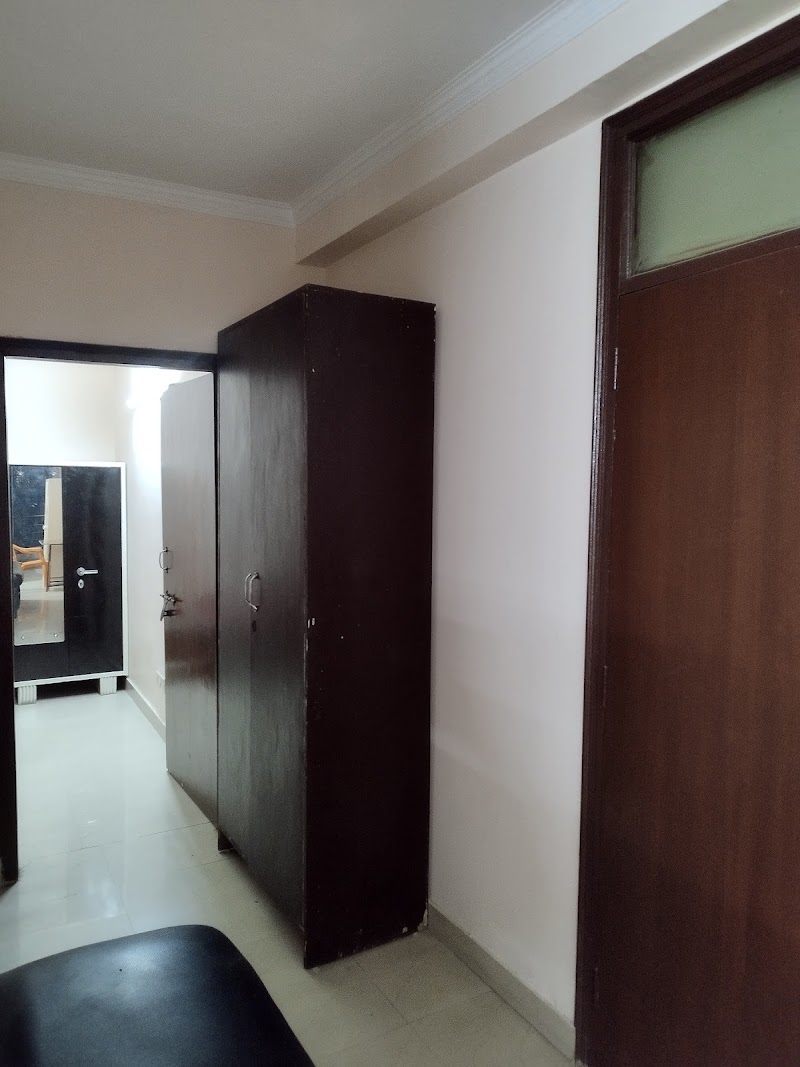 SHRI MARUTI PG - SHRI MARUTI PG Ho, metro station gate, 2, Street No. A96, near Bikaner Sweets, Saidulajab, Saiyad ul Ajaib, Saket, New Delhi, Delhi 110030, India