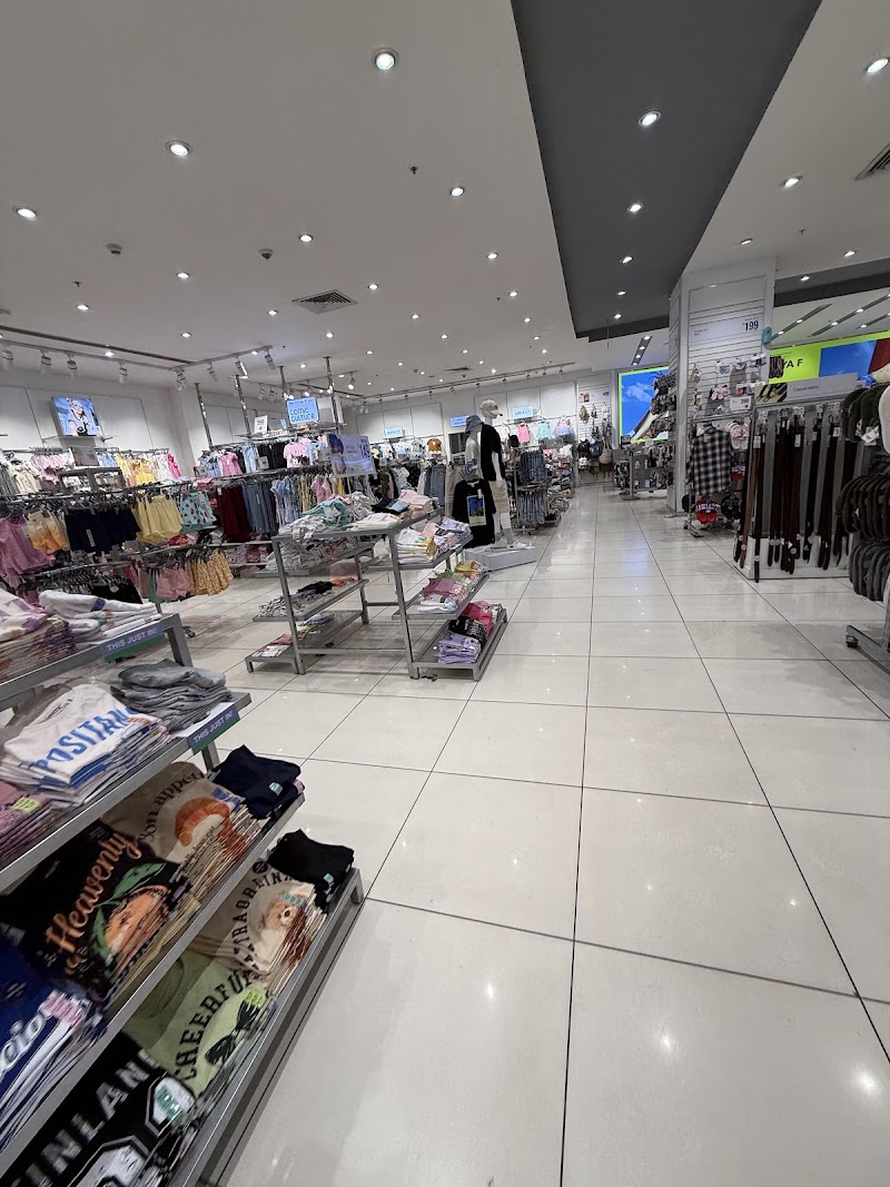 Max - Max 2nd Floor, The great india place mall, Sector 38, Noida, Uttar Pradesh 201303, India