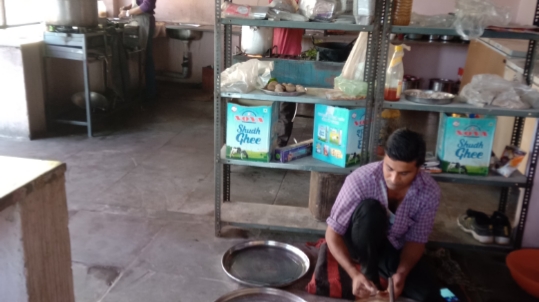 SHARMA BHOJNALAYA - SHARMA BHOJNALAYA Udaipur-Chittorgarh Rd, Mangalwad, Rajasthan 312024, India