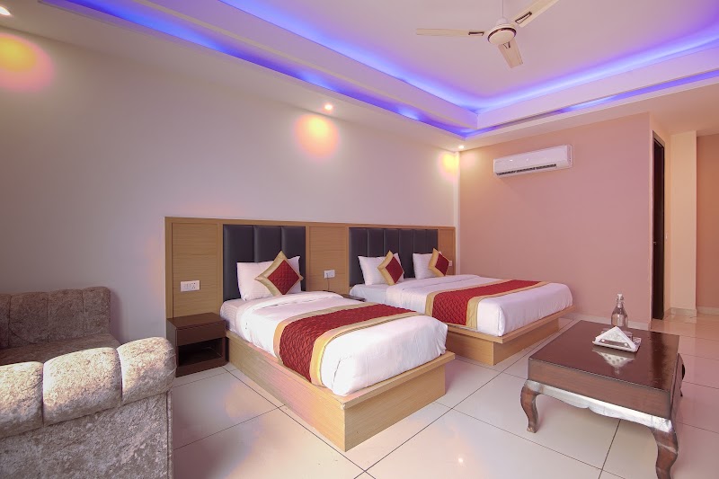 Hotel Del Inn Near IGI Airport - Hotel Del Inn Near IGI Airport 420/2, Road no.4,Gali, Sai, Near, IGI Rd, Block RZ, Mahipalpur Village, Mahipalpur, New Delhi, Delhi 110037, India