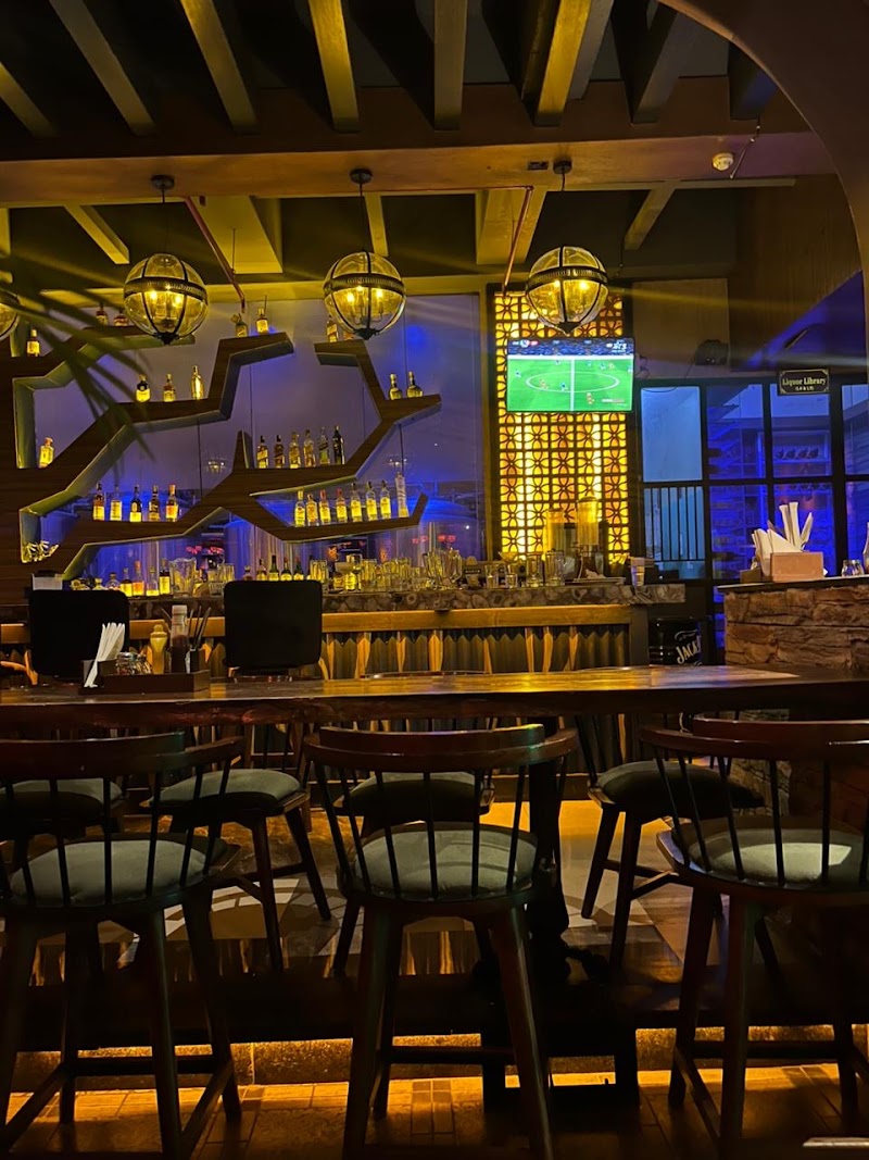 Brewocrat Brewery Skybar & Kitchen - Brewocrat Brewery Skybar & Kitchen Element 1 block A, 2nd floor, Malibu Town, Sector 47, Gurugram, Haryana 122018, India