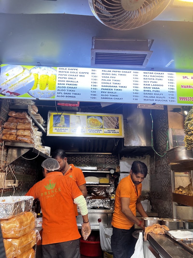 PRINCE CHAAT BHANDAR GK1 WALE - PRINCE CHAAT BHANDAR GK1 WALE C28/6, Main Market, Block C, Amar Colony, Lajpat Nagar, New Delhi, Delhi 110024, India