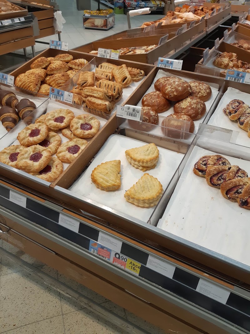 Tesco Extra - Tesco Extra Skandinávská 144/25, 155 05 Praha 5, Czechia