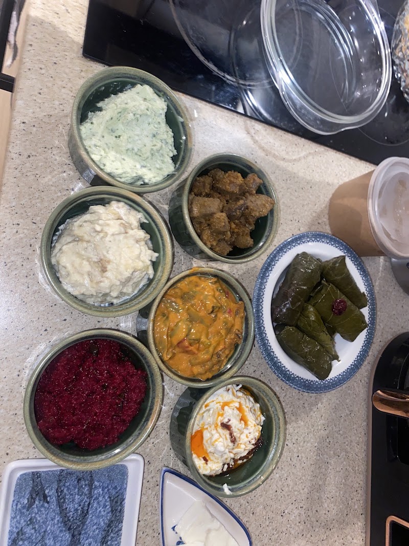 Agapia Mezze Mezeci - Agapia Mezze Mezeci, Göztepe, Fahrettin Kerim Gökay Cd NO:216/B, 34730 Kadıköy/İstanbul, Türkiye