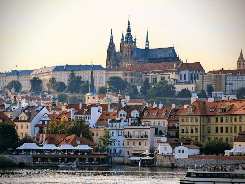 Křižovnické nám. 3 - Křižovnické nám. 3, Staré Město, 110 00 Praha-Praha 1, Czechia