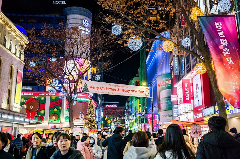 Myeongdong Shopping Street - Myeongdong Shopping Street Myeong-dong 2(i)-ga, Jung District, Seoul, South Korea