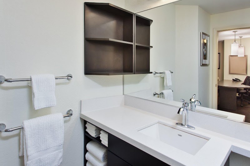 Sonesta Simply Suites Phoenix Tempe - Sonesta Simply Suites Phoenix Tempe, 1335 W Baseline Rd, Tempe, AZ 85283, USA