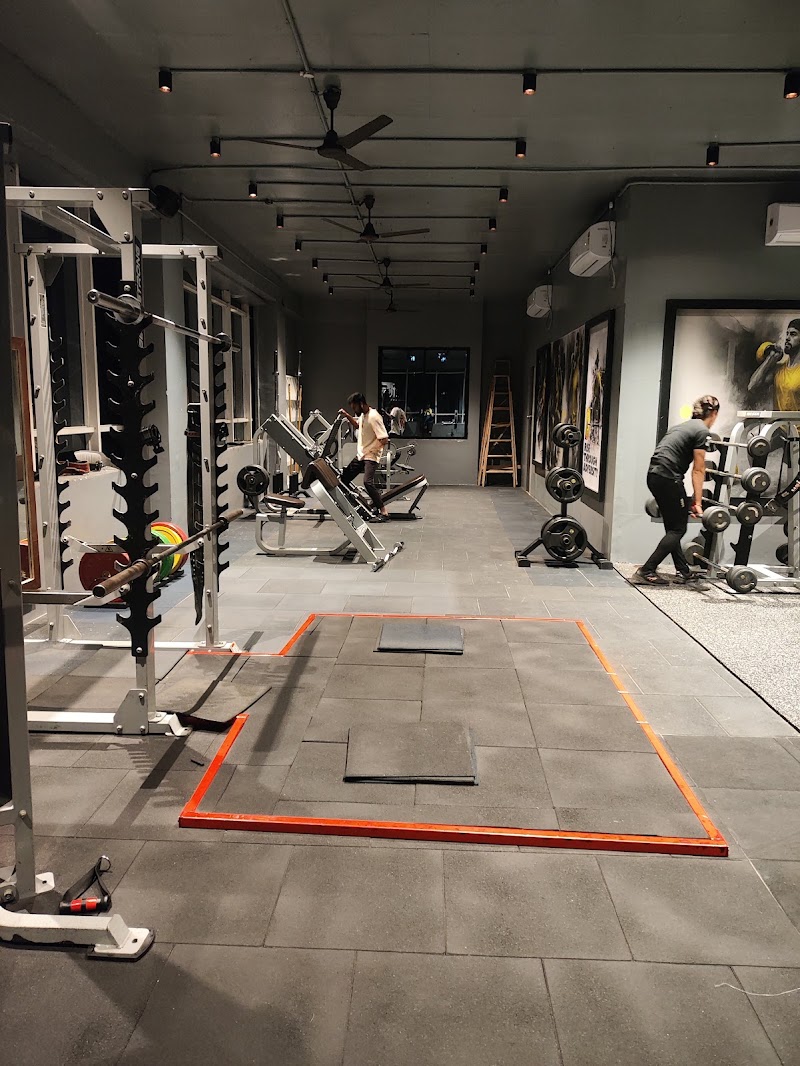 Fitranger, Aundh - Fitranger, Aundh, 2nd Floor, Vasundhara Space, Nagras Rd, Ward No. 8, Aundh, Pune, Maharashtra 411067, India