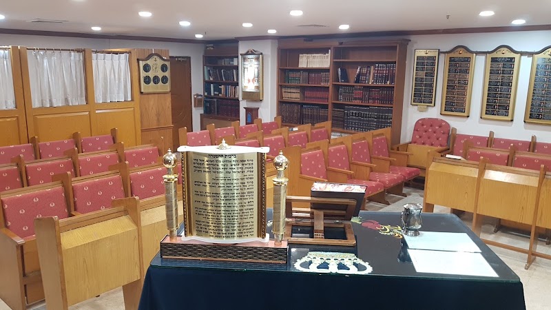 Even Chen Synagogue Sefaradic בית כנסת אבן חן - Even Chen Synagogue Sefaradic בית כנסת אבן חן 4th floor, Hilton Garden Inn Bangkok Silom, 320 Silom Rd, Khwaeng Suriya Wong, Khet Bang Rak, Krung Thep Maha Nakhon 10500, Thailand