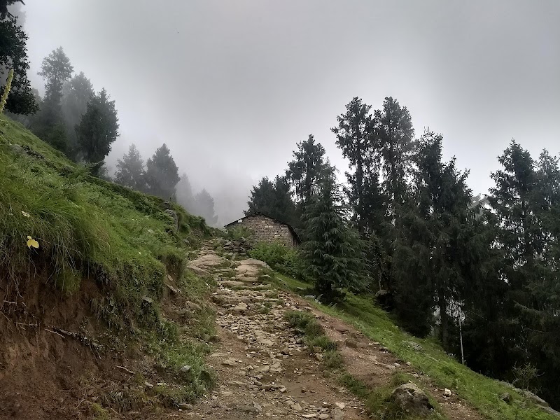 SHIRGUL MAHARAJ CHURDHAR - SHIRGUL MAHARAJ CHURDHAR, VFCP+R94, Shimla, Himachal Pradesh 171211, India