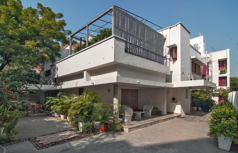 Haveli Hauz Khas - Haveli Hauz Khas G6W2+XG3, P5, Block P, Hauz Khas Enclave, Hauz Khas, New Delhi, Delhi 110016, India