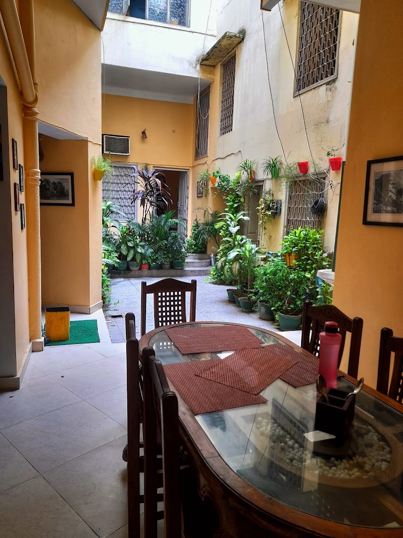Cozy Inn - Cozy Inn D 47/96, Maksoodan Bhawan, Opp. Lane of PDR mall, Luxa Rd, Ramapura Luxa, Varanasi, Uttar Pradesh 221010, India